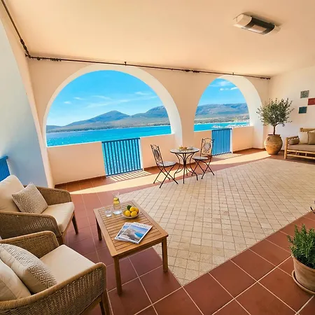 Horizon With Jacuzzi And Infinite View Over The Bay Of Nymphs Villa Porto Conte