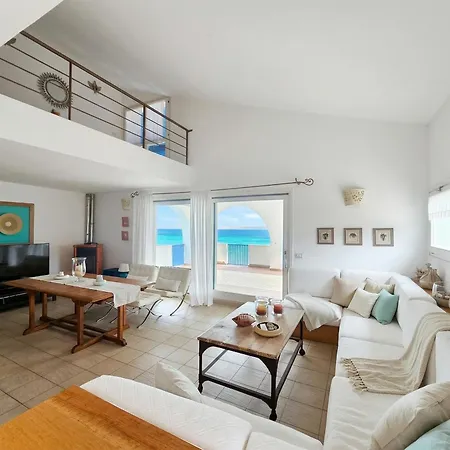Horizon With Jacuzzi And Infinite View Over The Bay Of Nymphs Porto Conte
