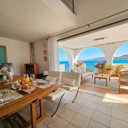 Vila Horizon With Jacuzzi And Infinite View Over The Bay Of Nymphs Porto Conte