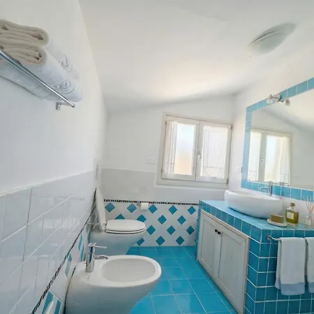 Horizon With Jacuzzi And Infinite View Over The Bay Of Nymphs Porto Conte