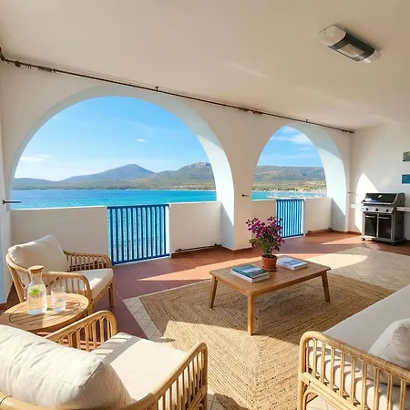 빌라 Horizon With Jacuzzi And Infinite View Over The Bay Of Nymphs